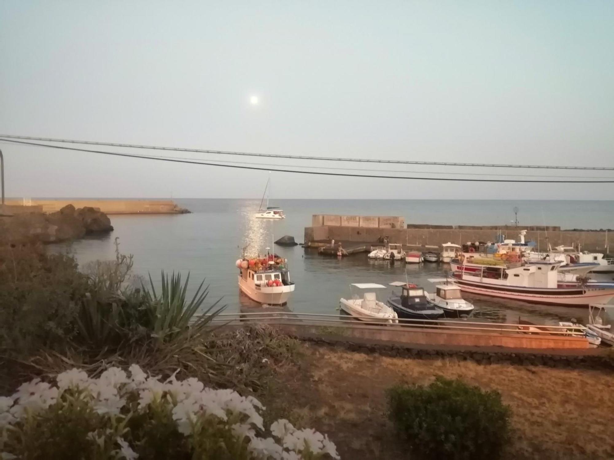 Acirealevacanze - Romantica Camera Sul Mare Bagian luar foto